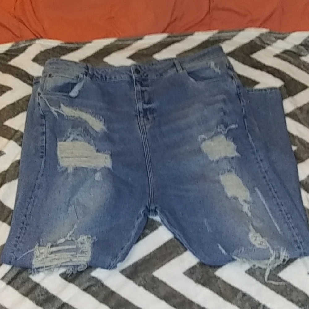 Jeans - Picture 3 of 4